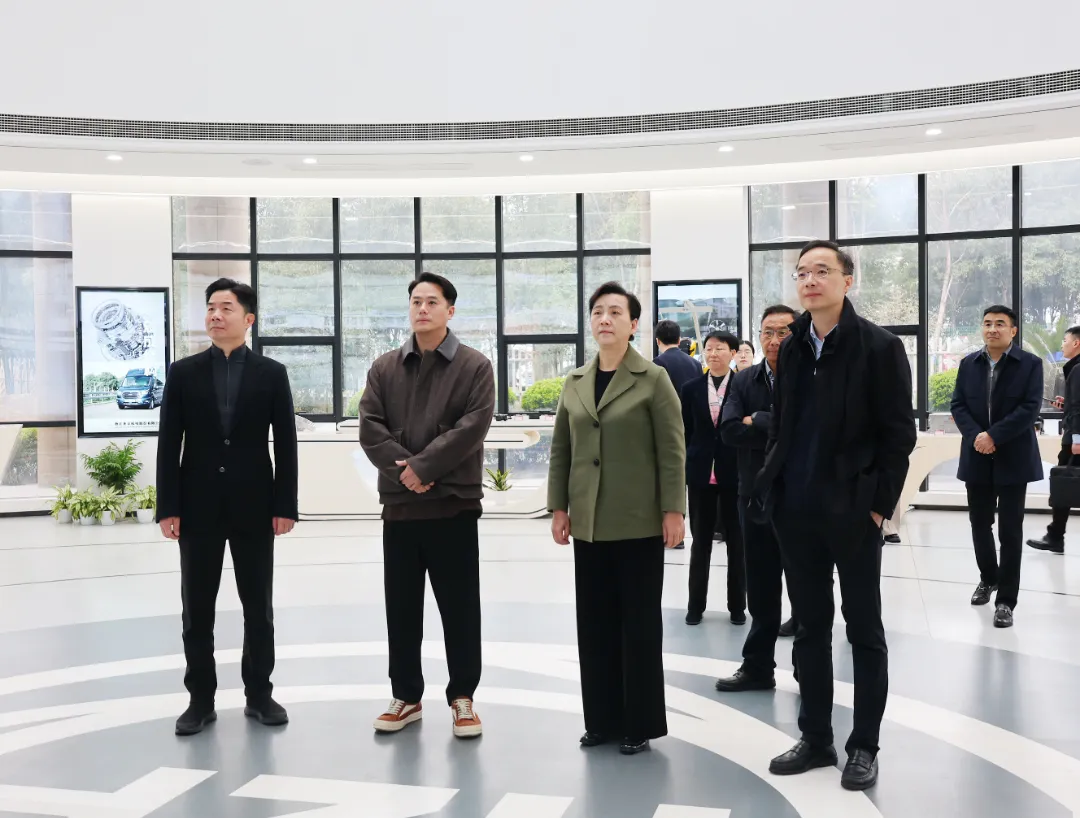 Wang Wenxu, Pengerusi Jawatankuasa Perbandaran Hangzhou bagi Persidangan Perundingan Politik Rakyat China (CPPCC), menyiasat Zhaofeng Co., Ltd.